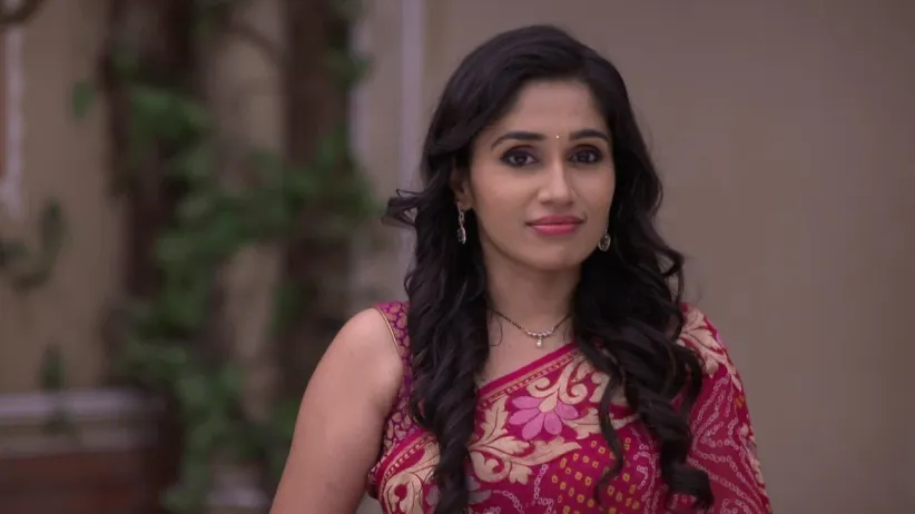 Isha reveals to Aaisaheb that she is indeed Rajnandini-Tula Pahate Re
