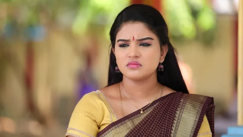 Vanaja reveals the truth about the astrologer’s chit-Sembaruthi