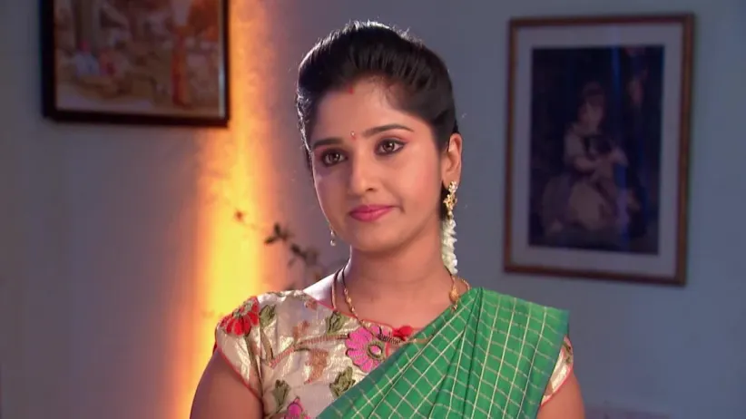 Jai requests Manga to dress up in her fashion show costume-Kalyana Vaibhogam