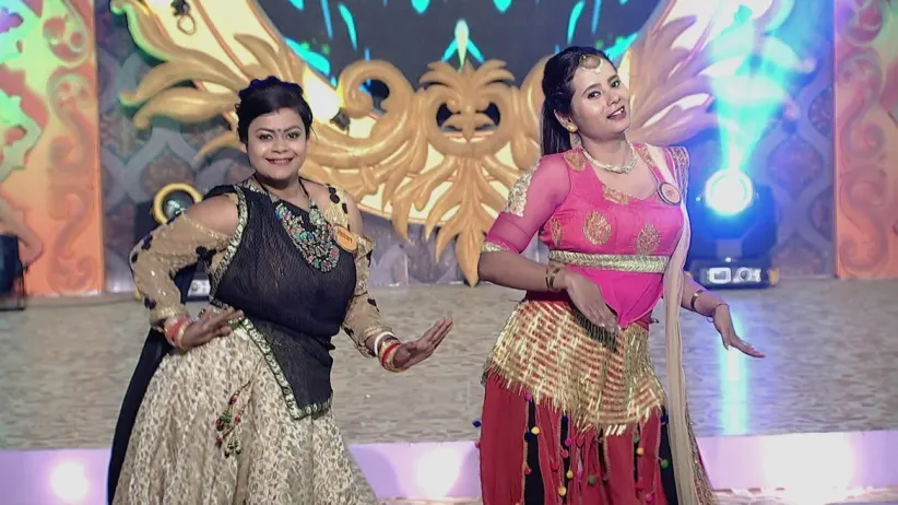 Priyanka and Mahima's dance competition - Memsaab No. 1 Highlights