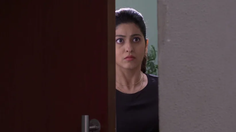 Mayra learns the truth - Tula Pahate Re