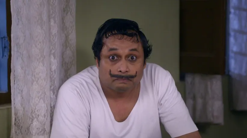 Amma pretends to sleepwalk to keep Happu and Rajesh apart-Happu Ki Ultan Paltan