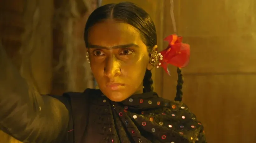 Mohini acquires Siya’s blood - Manmohini
