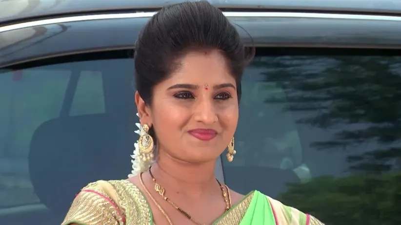 Nitya disguises as an old woman to kill Manga- Kalyana Vaibhogam