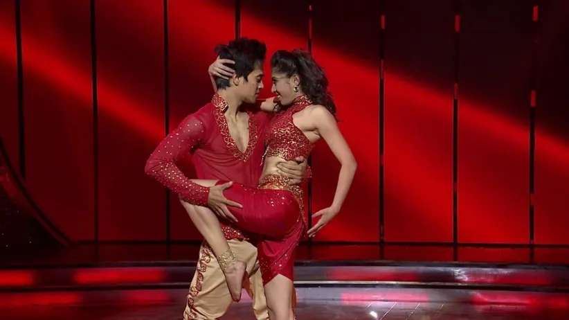Episode 9 - Top 16 contestants present duet performances - Dance India Dance Season 4