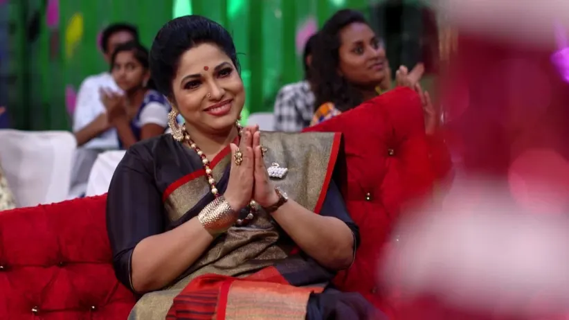 Soundarya forces Abhinandan to stay - Muddha Mandharam Highlights