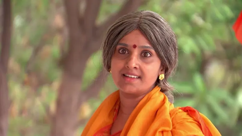 Nitya disguises as an old lady and tries to stop Manga’s adoption - Kalyana Vaibhogam