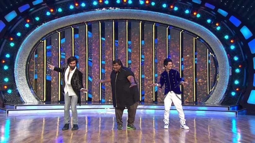 Episode 7 - Ranveer Singh enjoys with the Top 18 dancers - Dance India Dance Season 4