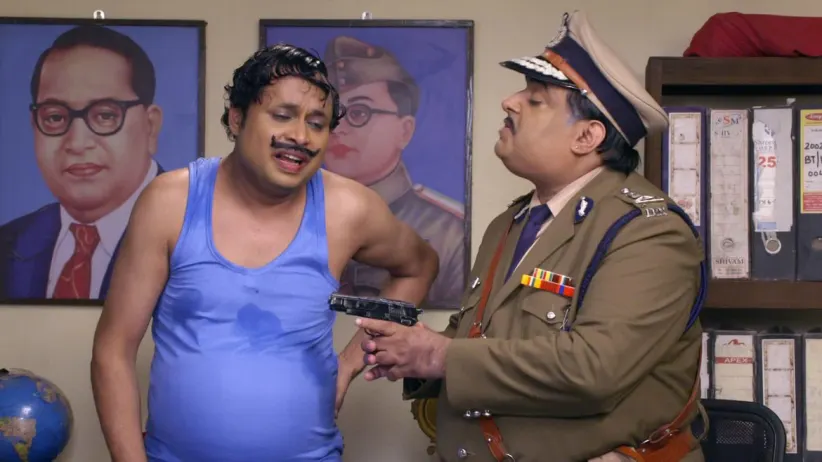 Happu runs to the police station in fear of Rajesh-Happu Ki Ultan Paltan