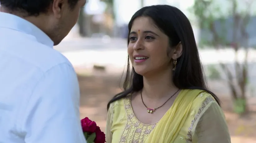 Vikrant is stunned by Isha's sudden disappearance - Tula Pahate Re