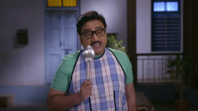 Happu is frustrated with Amma and Rajesh's bickering-Happu Ki Ultan Paltan