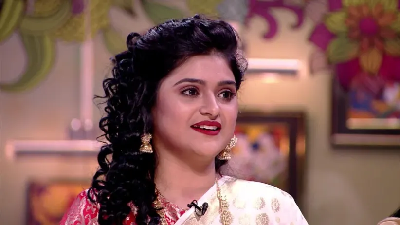 Four celebrity mothers along with their daughters play games - Didi. No 1 Season 8
