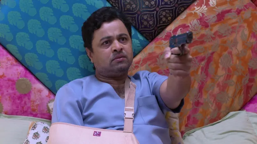 Vikrant Returns Home - Tula Pahate Re