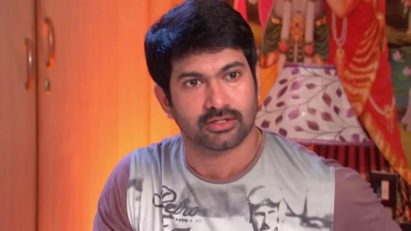 Lokeshwari behaves lovingly towards Priya - Gundamma Katha