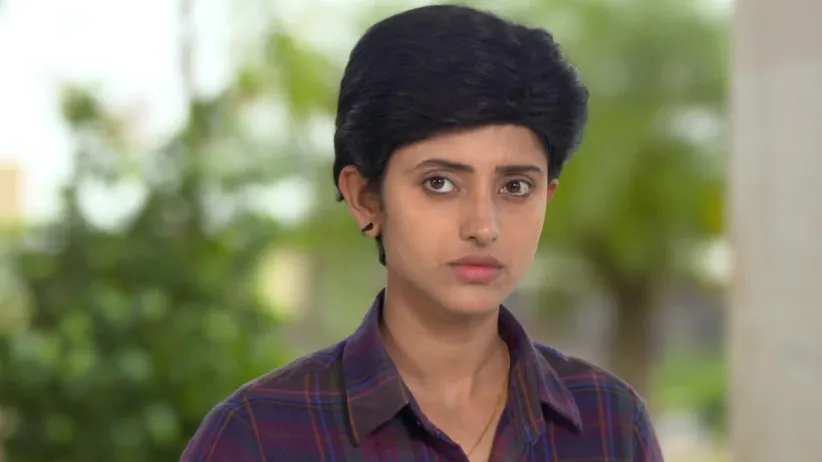 Prabhu is Ignorant of Sathya's Love - Sathya