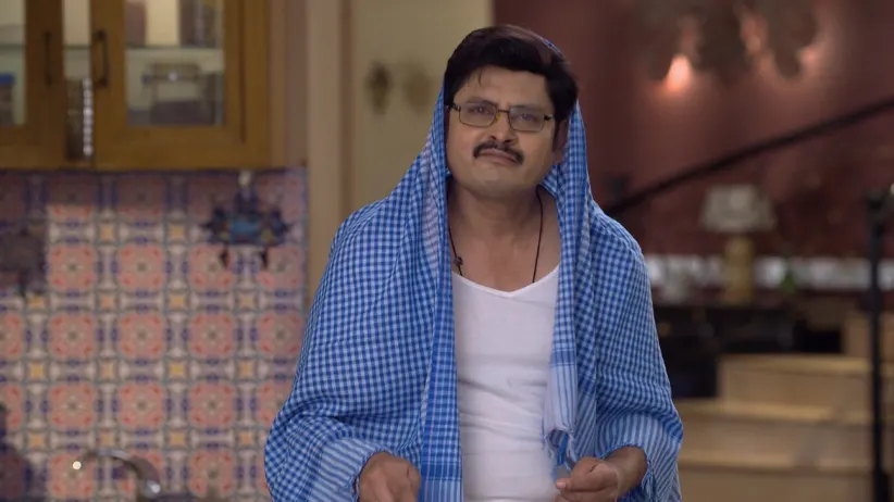 Tiwari and Vibhuti in trouble - Bhabi Ji Ghar Par Hai