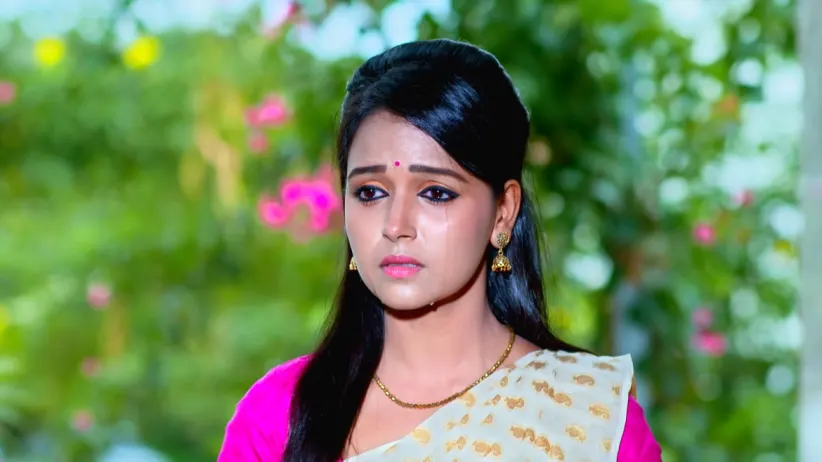 Parimala apologises to Suhasini - Gattimela