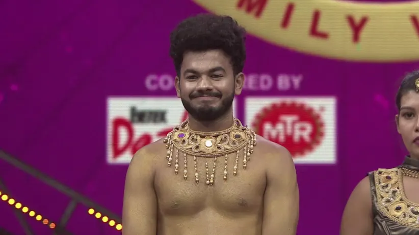 Romantic duet performances - Dance Karnataka Dance Family War - Season 2