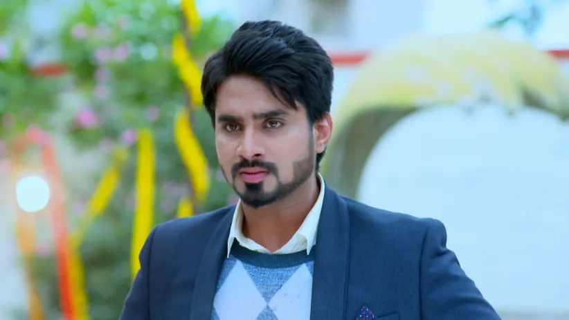 Amulya faints on seeing Vedanth - Gattimela