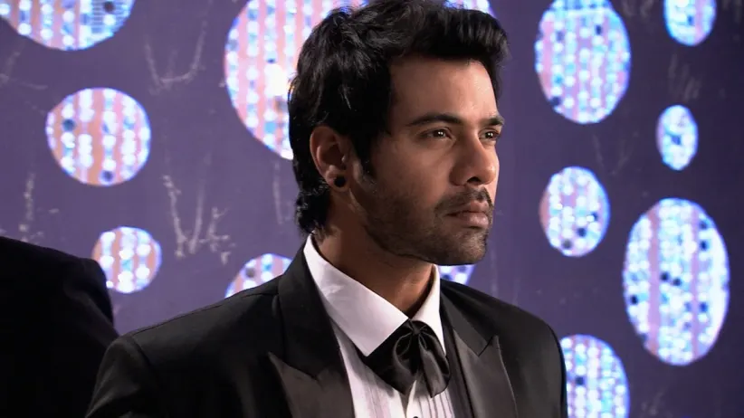 Abhi's wedding disturbs Purab - Kumkum Bhagya