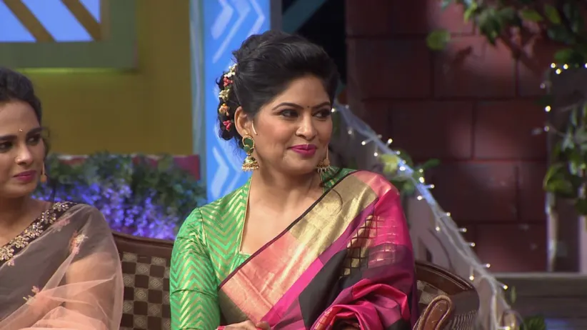 The cast of 'Mrs Mukhyamantri' graces the show - Chala Hawa Yeu Dya - Shelibrity Pattern