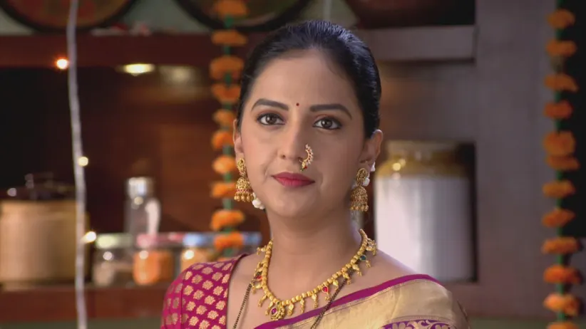 Shubhra's 'Manglagaur puja' completed - Agga Bai Sasubai