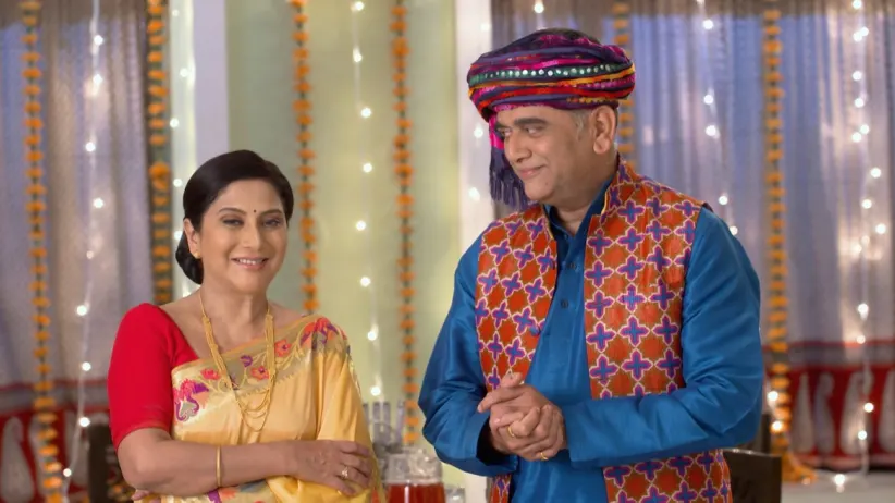 Shubhra's grand 'manglagaur' - Agga Bai Sasubai