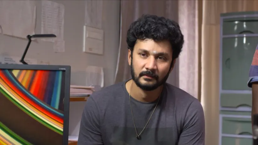 The Doctor Gives up Hope on Sathya - Sathya