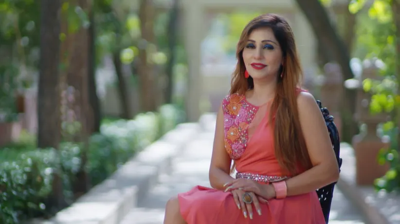 Manya and Seema patch up - Dilli Darlings