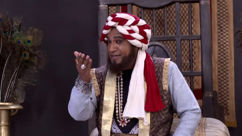 Siddhi to meet Aurangzeb - Swarajyarakshak Sambhaji