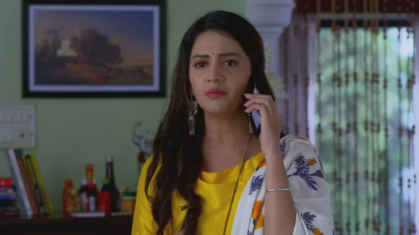 Abhijit gets irritated - Agga Bai Sasubai