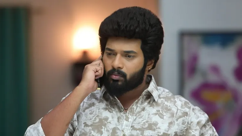 Akhila announces the news - Sembaruthi