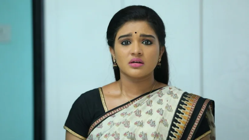 Aishwarya learns about the paternity test - Sembaruthi