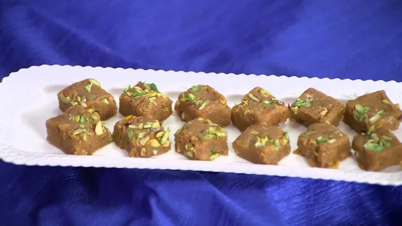 Chanyache Daaliche Vadi' and 'Makyache Pangi' - Aamhi Saare Khavayye