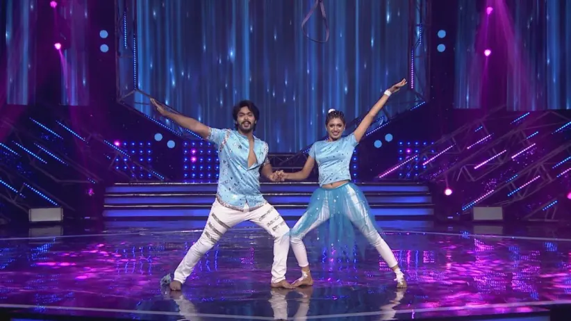 Aalap and Gnana's entertaining performance - Dance Karnataka Dance Family War - Season 2