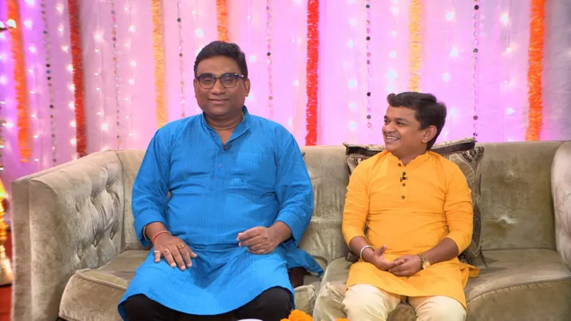 Beetache Modak' and 'Methichya Wadya' - Aamhi Saare Khavayye