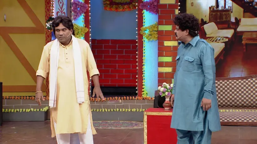 Thukaratwadi members' hilarious performance - Chala Hawa Yeu Dya