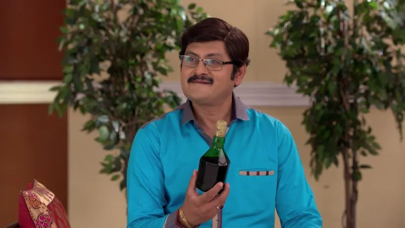 Anita gets frustrated by Vibhuti's sluggish behaviour - Bhabi Ji Ghar Par Hai