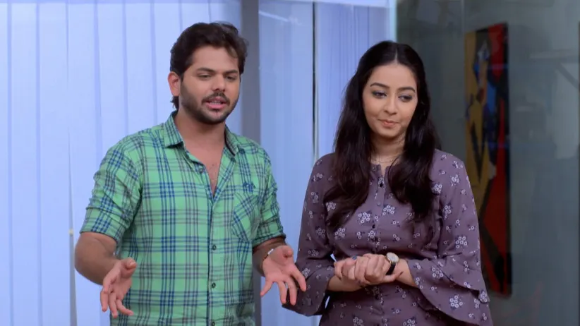 Sameer's weird behaviour scares Revati - Phulpakhru