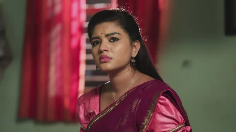 Parvathy shares her concerns with Ganeshan - Sembaruthi