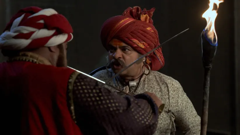 Siddhi learns about Kondaji's plan - Swarajyarakshak Sambhaji