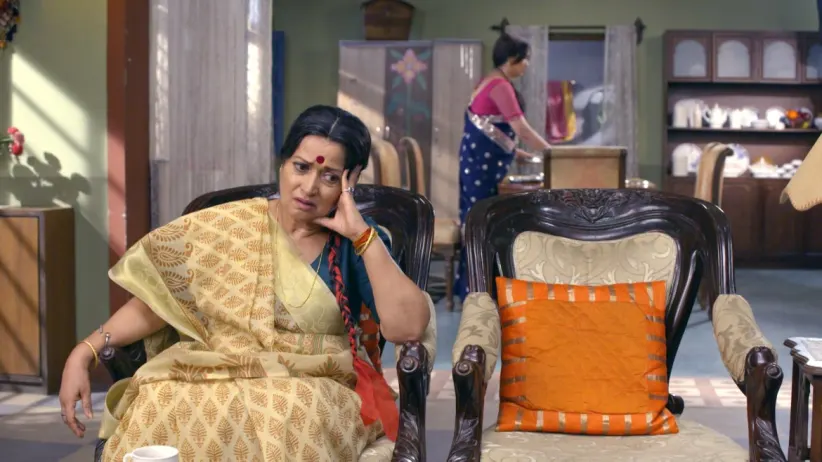Amma and Rajesh hide Kamlesh’s corpse - Happu Ki Ultan Paltan