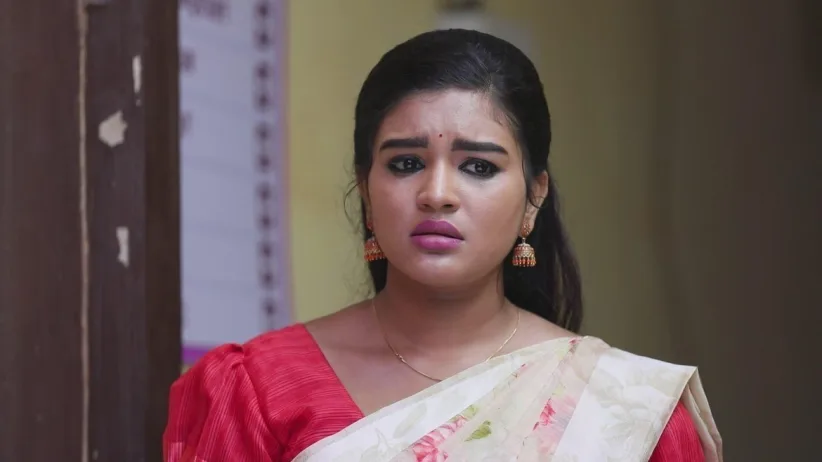 Nandini smothers Akhila - Sembaruthi