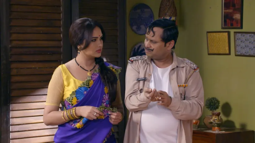 गुलाबसिंह ने राजेश को दिया प्रेमपत्र - हप्पू की उलटन पलटन