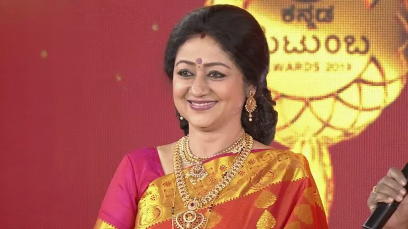 Master Anand's task for 'Best Actors in Lead Role' - Zee Kutumba Nomination Party