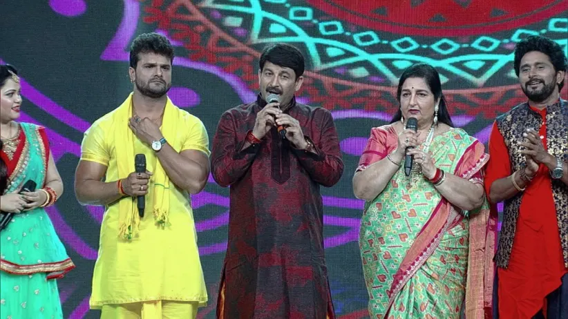 Bhojpuri stars perform for 'Chhath' devotees - Jai Chhatthi Maayi 2019