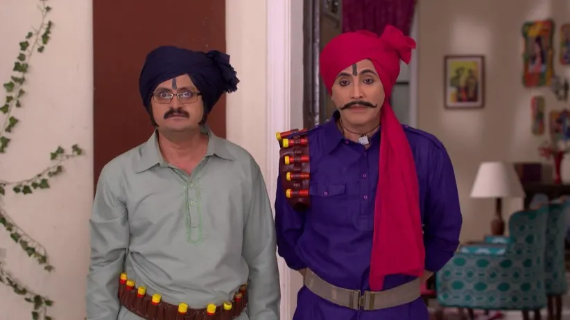 Gulfam Kali introduces her 'family' - Bhabi Ji Ghar Par Hai