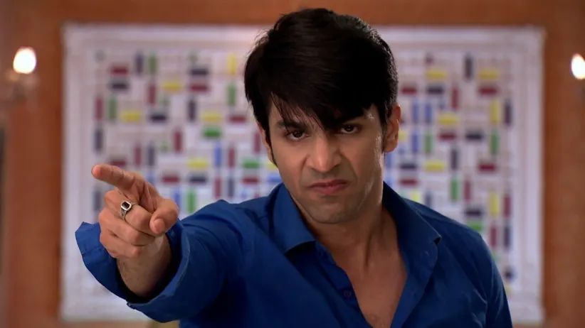 Abhi slaps Aliya for her actions - Kumkum Bhagya