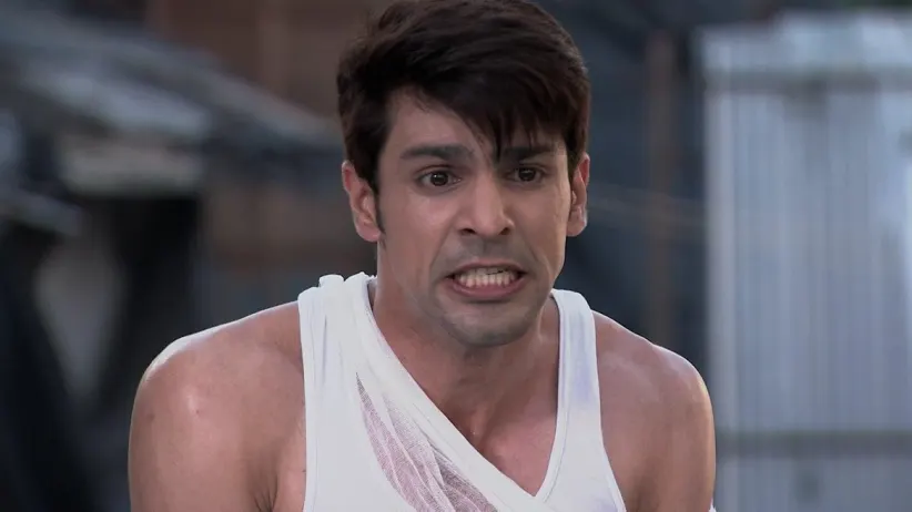 Neil's goons tie up Abhi and Pragya in a storeroom - Kumkum Bhagya