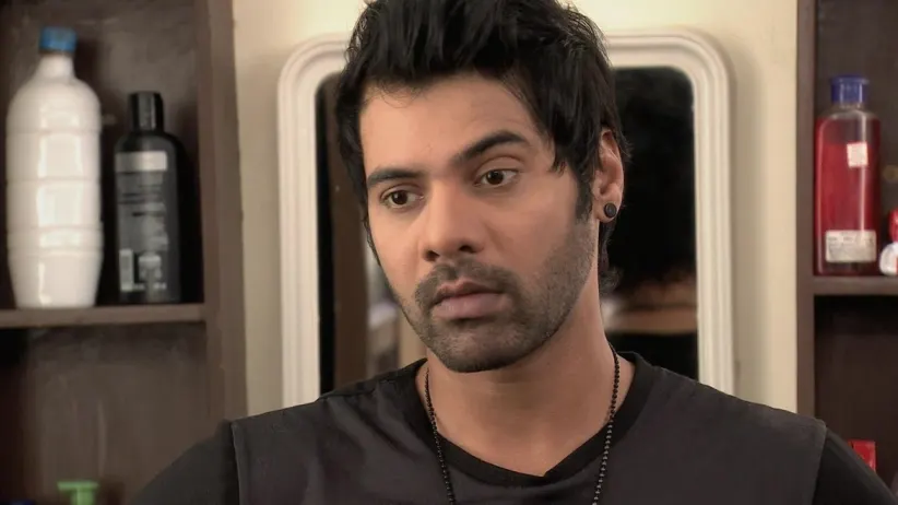 Abhi tells Pragya about Tanu's proposal - Kumkum Bhagya